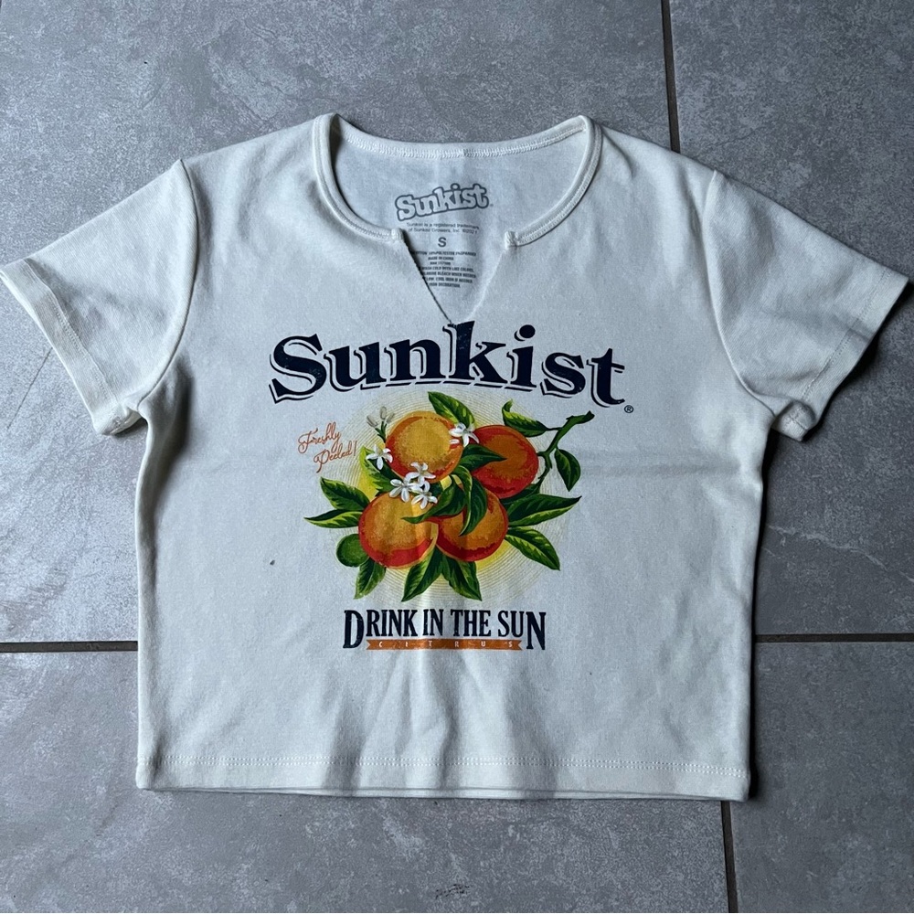 Super Cute Sunkist crop top